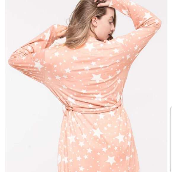 L/XL  COZY ROBE - Picture 3 of 3